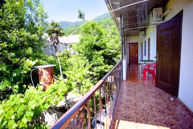 Hotel Гостевой Дом На Гечба Gagra Exterior foto